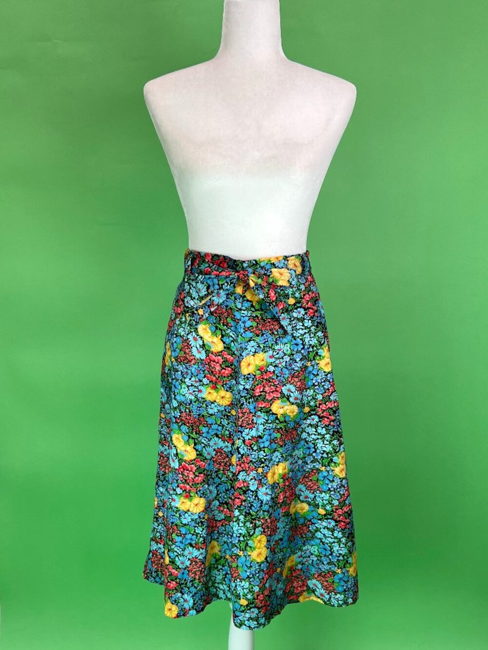 Vintage Black and Blue Floral Skirt with Waist Tie Size Small